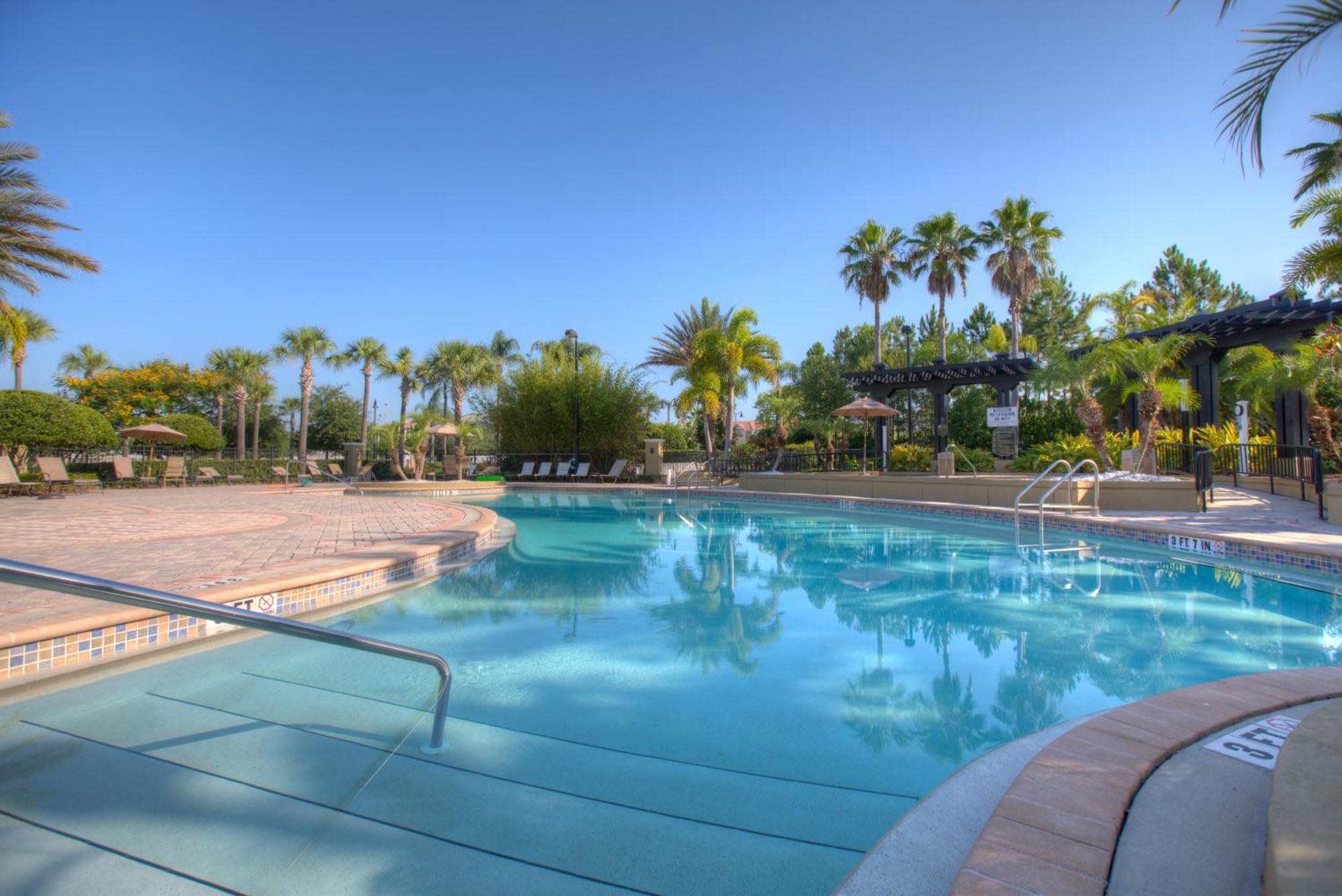 Apartment 4816 Cayview Avenue 407 *