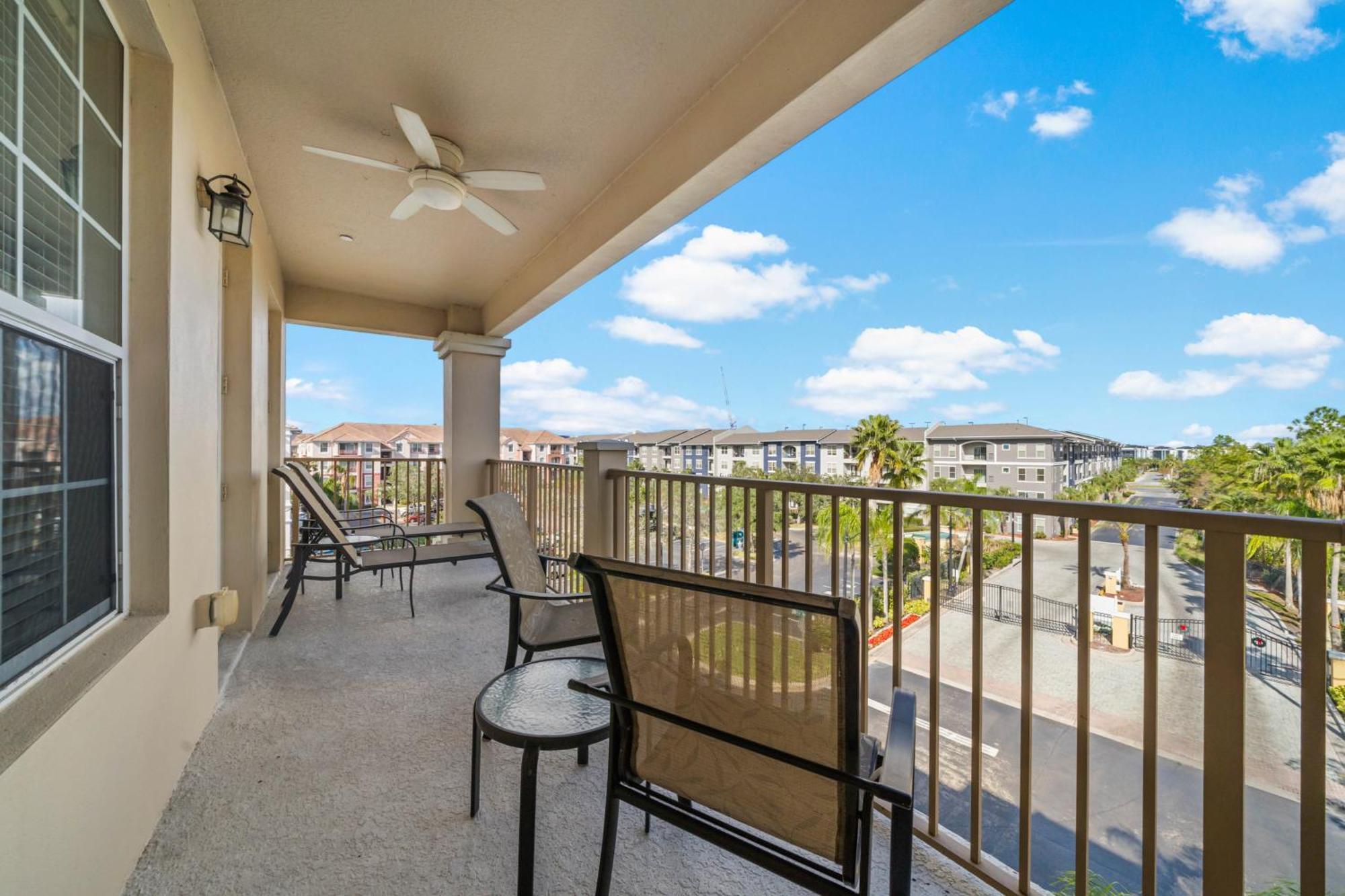 Apartment 4816 Cayview Avenue 407 *