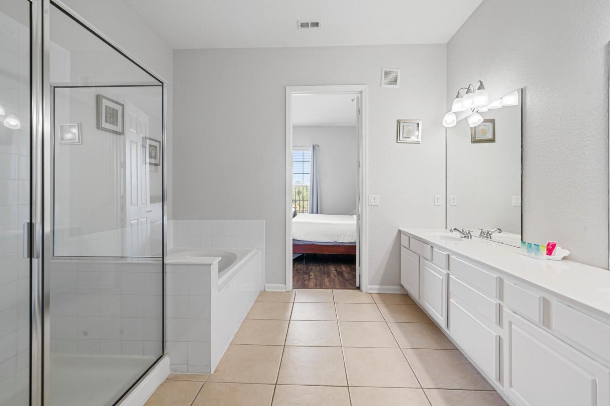 Apartment 4816 Cayview Avenue 407