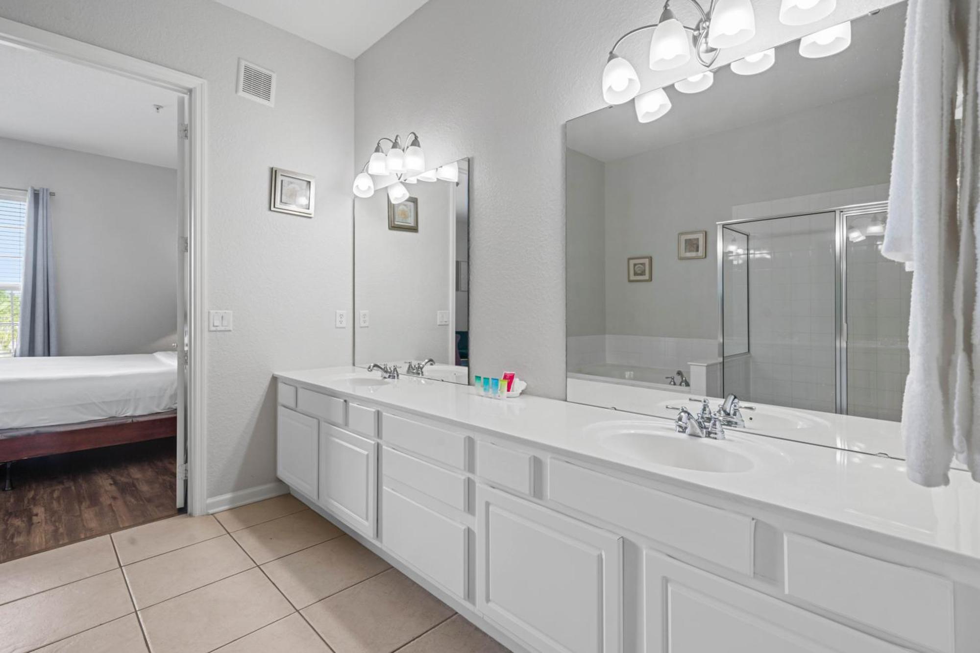 4816 Cayview Avenue 407 Apartment *